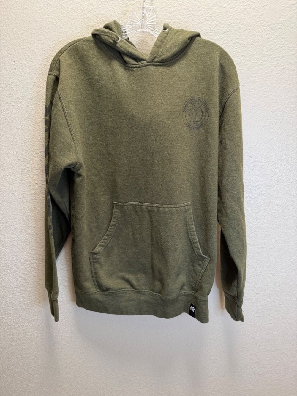 Mammoth Mountain California Hoodie Green Pullover Sweatshirt With Kangaroo Pocke